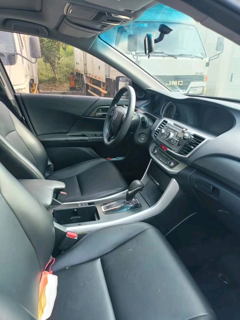 嘉兴15年本田雅阁3