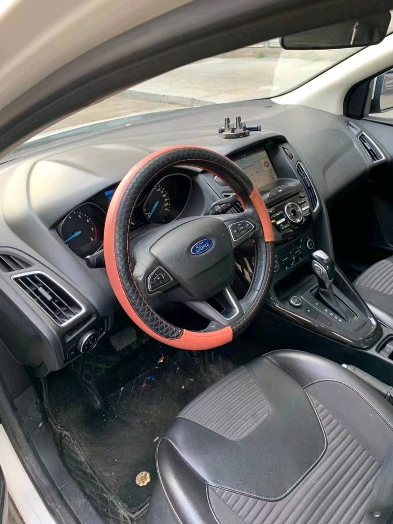 济南17年福特福克斯4