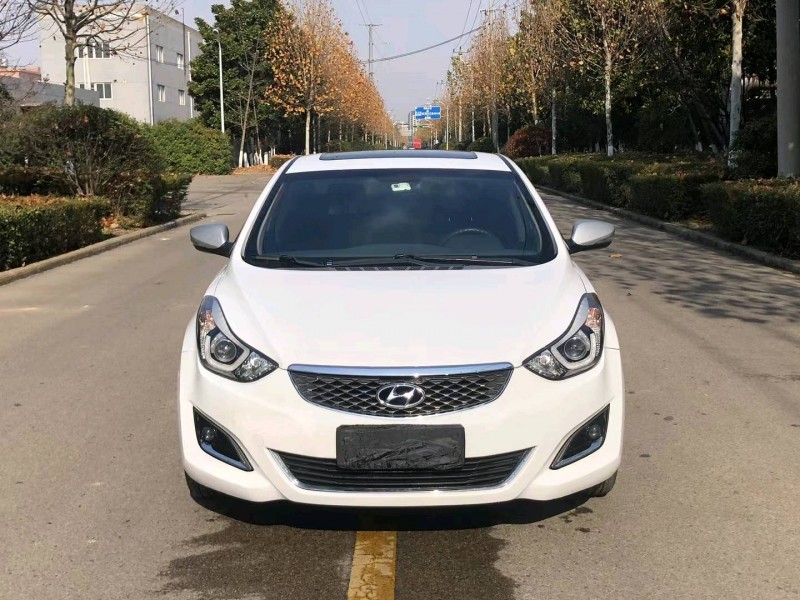 广州16年现代朗动1
