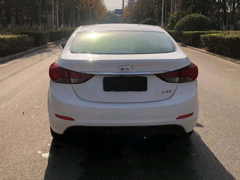 广州16年现代朗动4