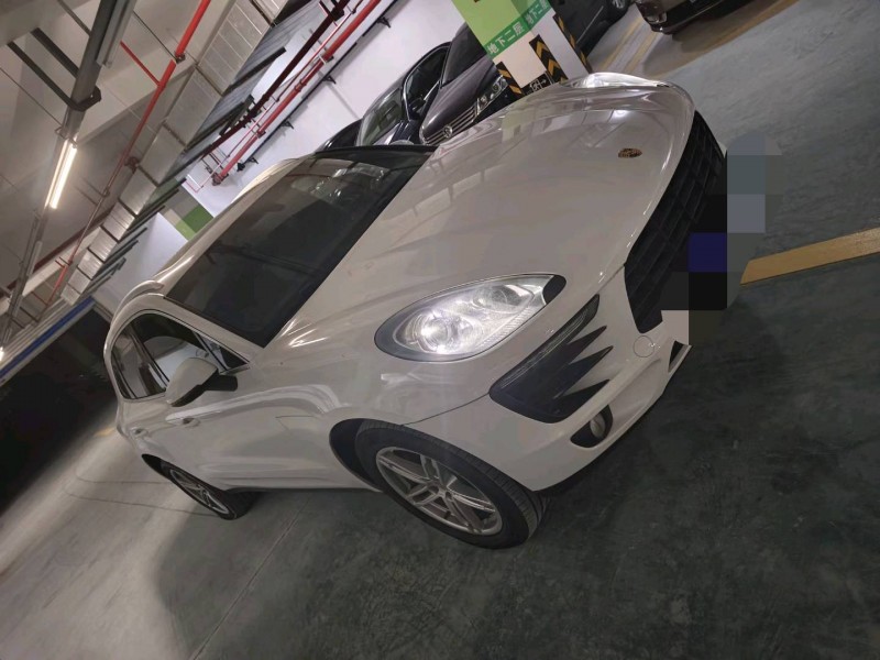 东营15年保时捷Macan3