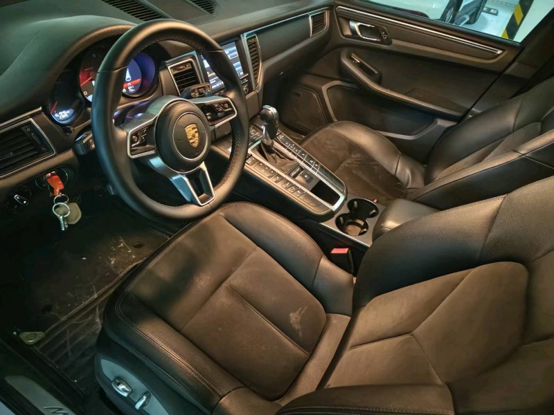 东营15年保时捷Macan8
