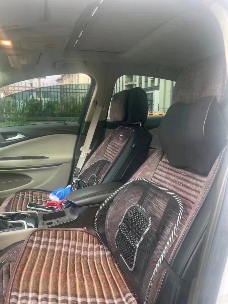 枣庄16年别克威朗4