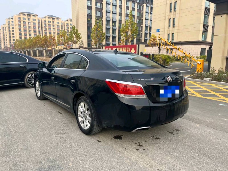 枣庄12年别克君越4