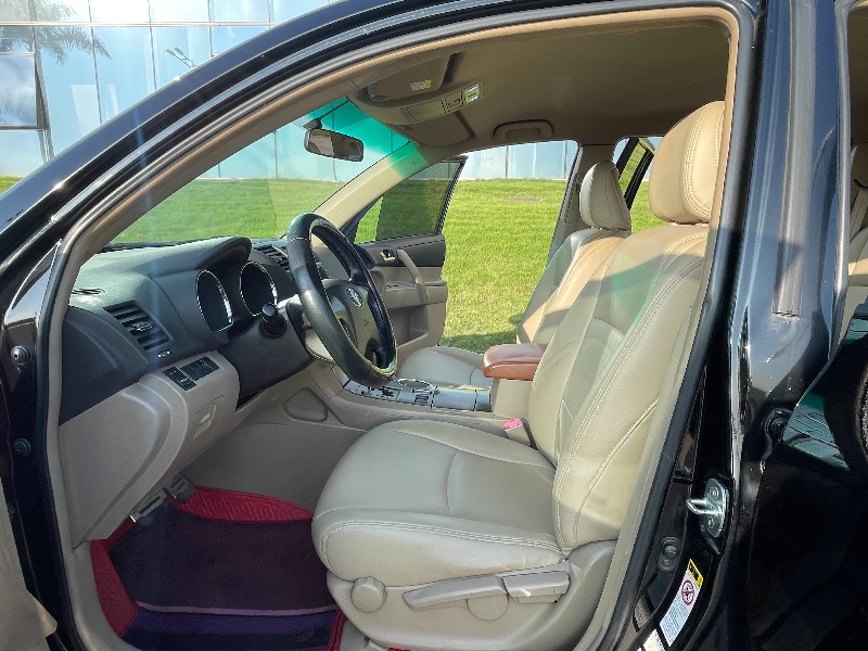 佛山11年丰田汉兰达4