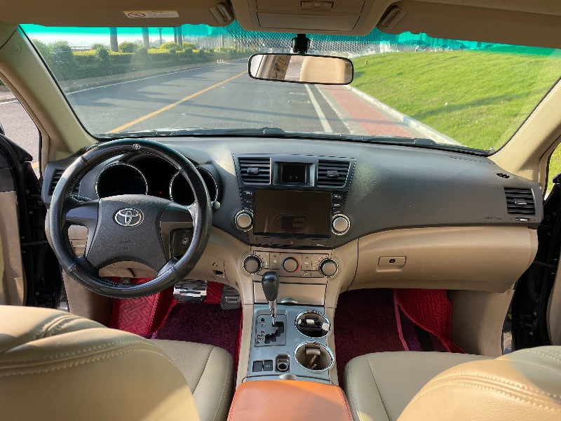 佛山11年丰田汉兰达1