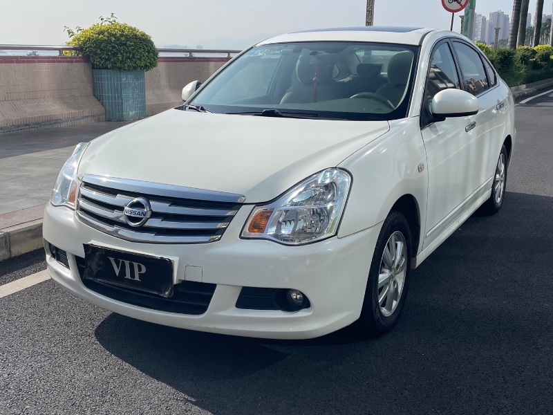 佛山17年日產軒逸8