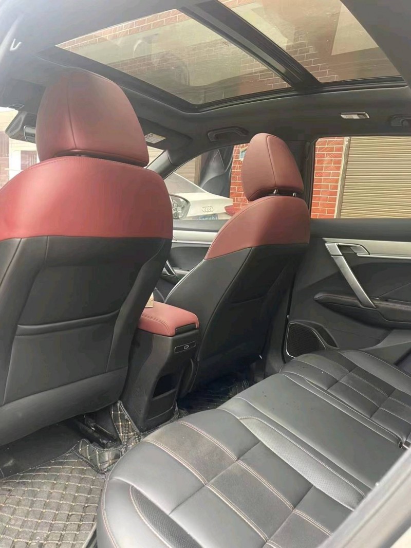 济南22年吉利缤越5