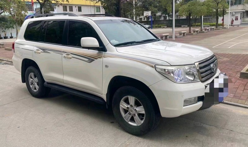 邯郸11年丰田兰德酷路泽3