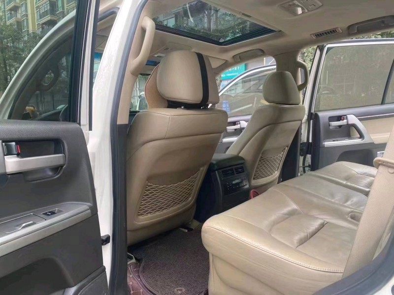 邯郸11年丰田兰德酷路泽5