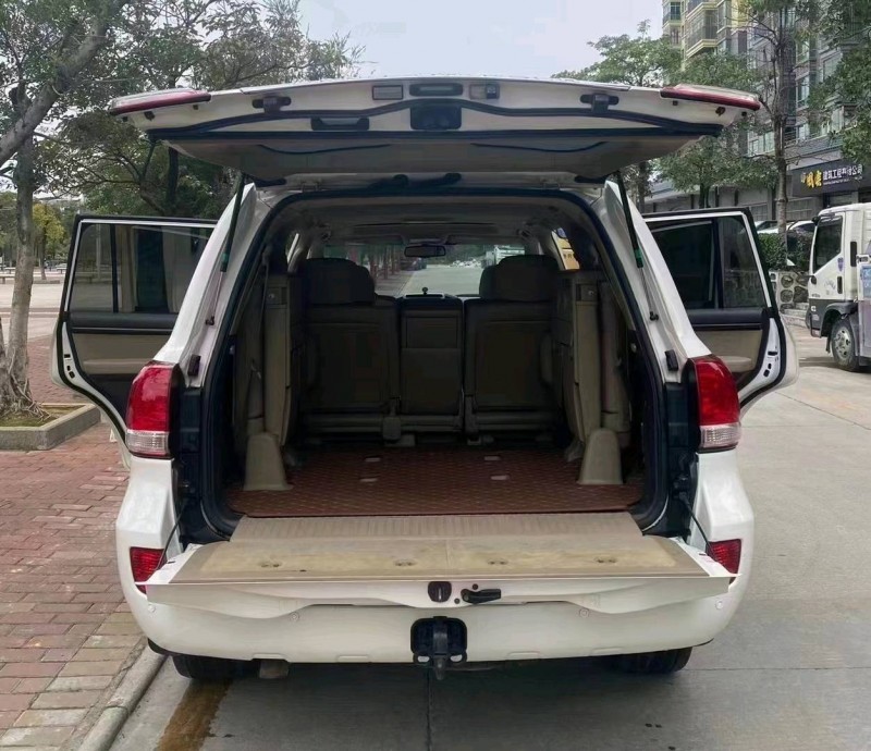 邯郸11年丰田兰德酷路泽9