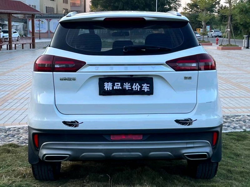 汕头20年吉利博越8