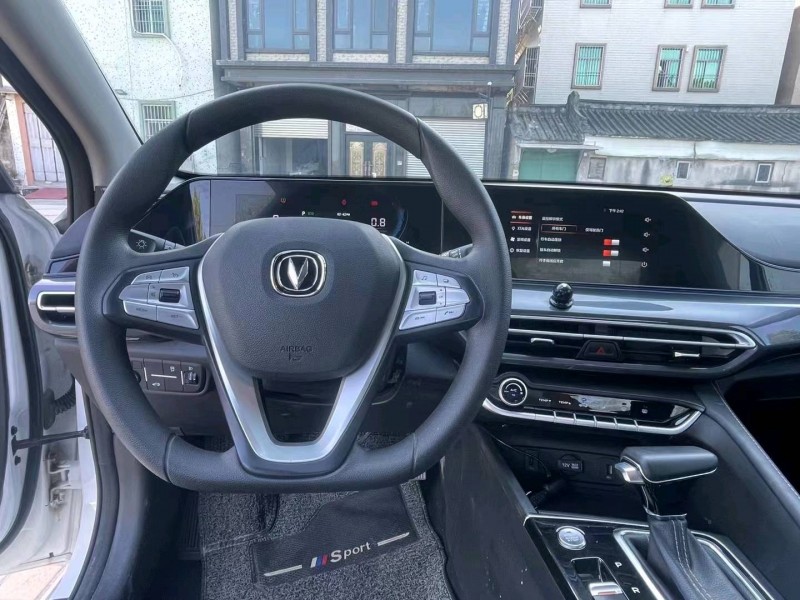 汕头20年长安汽车逸动5