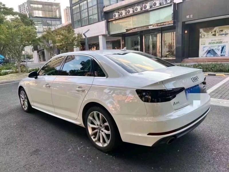 嘉兴18年奥迪A4L7