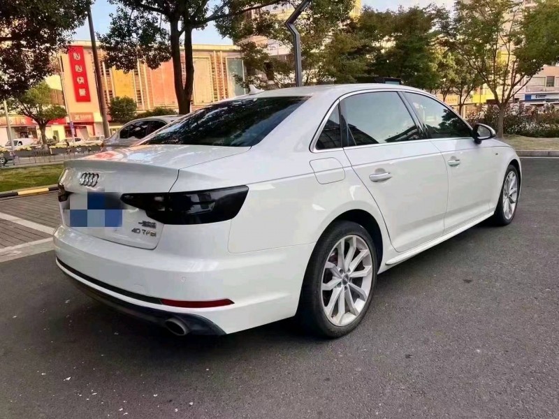 嘉兴18年奥迪A4L5
