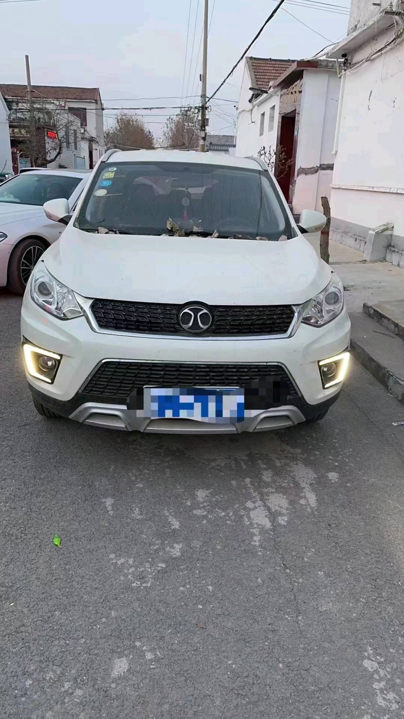 邯郸17年北汽绅宝X351