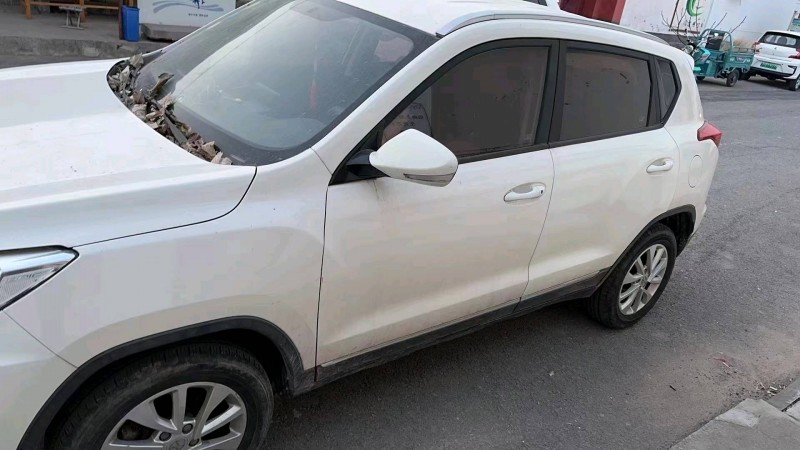 邯郸17年北汽绅宝X353