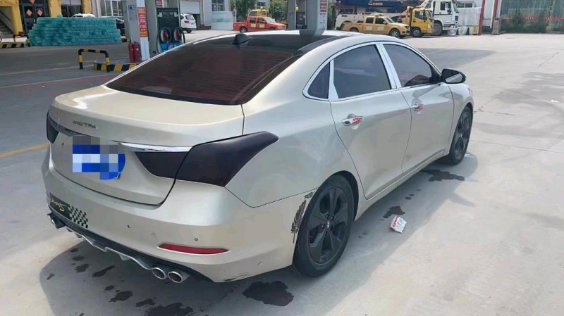 保定15年现代名图6