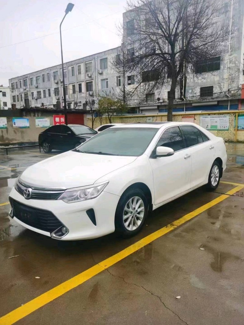 邯郸17年丰田凯美瑞8