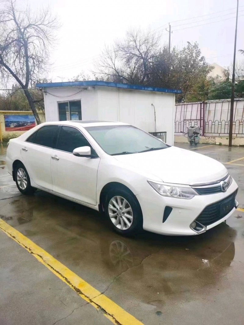 邯郸17年丰田凯美瑞7