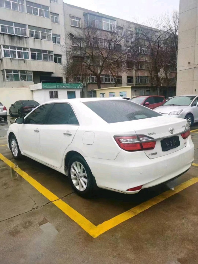 邯郸17年丰田凯美瑞5