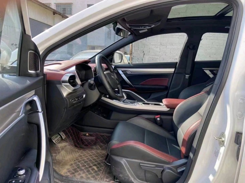 邯郸20年吉利缤越8