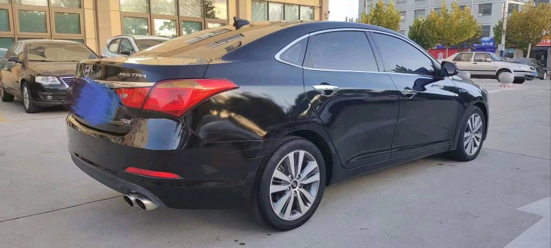 济南16年现代名图3