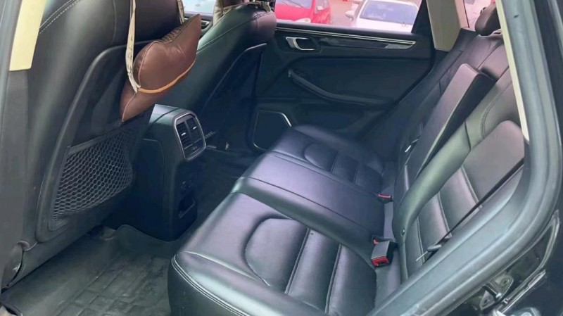 东莞17年众泰SR96