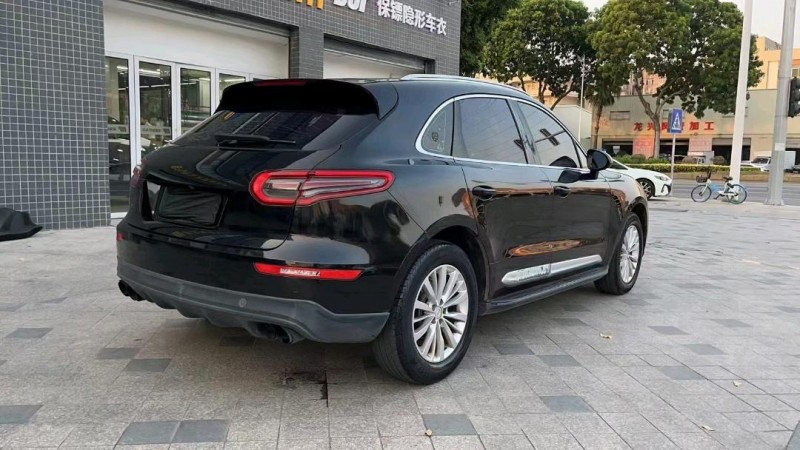 东莞17年众泰SR97