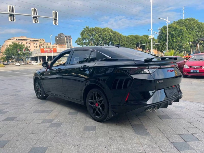 东莞21年东风奕炫8