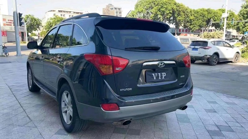 东莞07年现代维拉克斯9