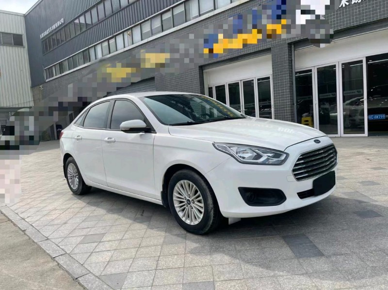 东莞17年福特福睿斯3