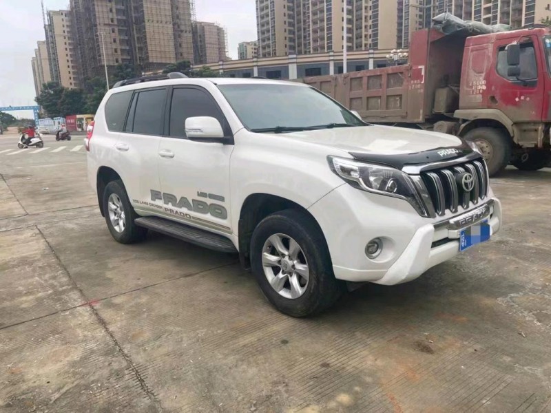 宜昌13年丰田普拉多2