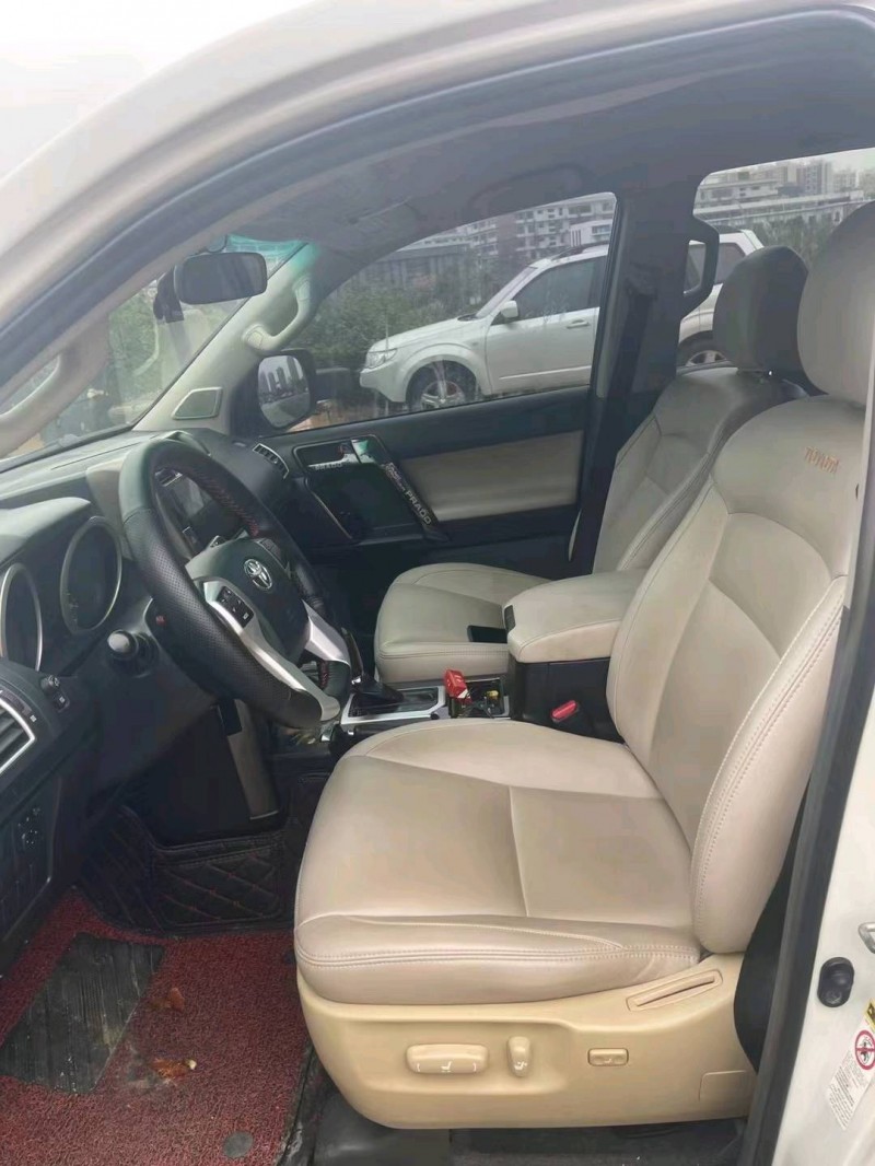 宜昌13年丰田普拉多6