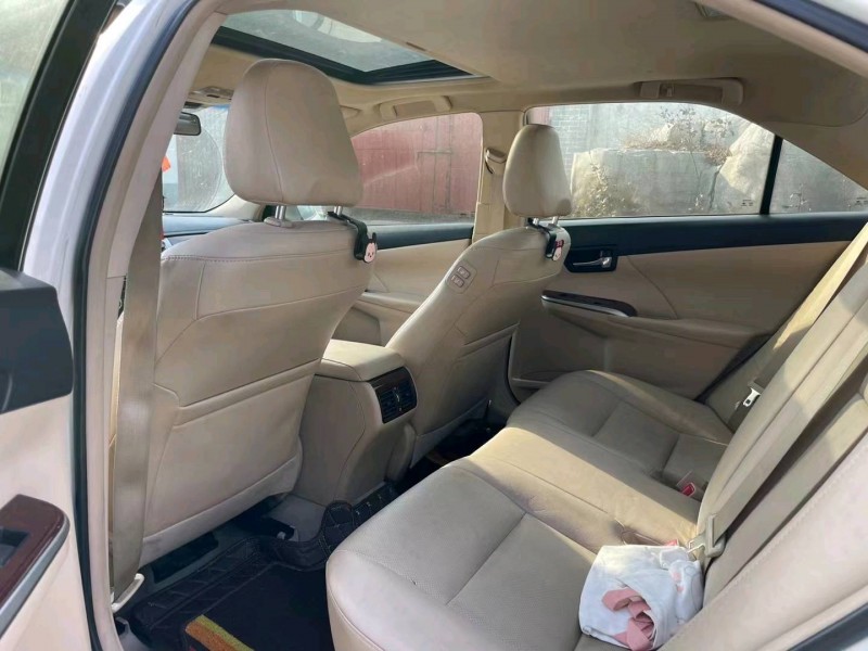 济南12年丰田凯美瑞6