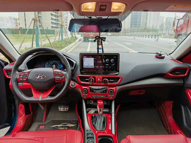 宜昌20年现代菲斯塔6