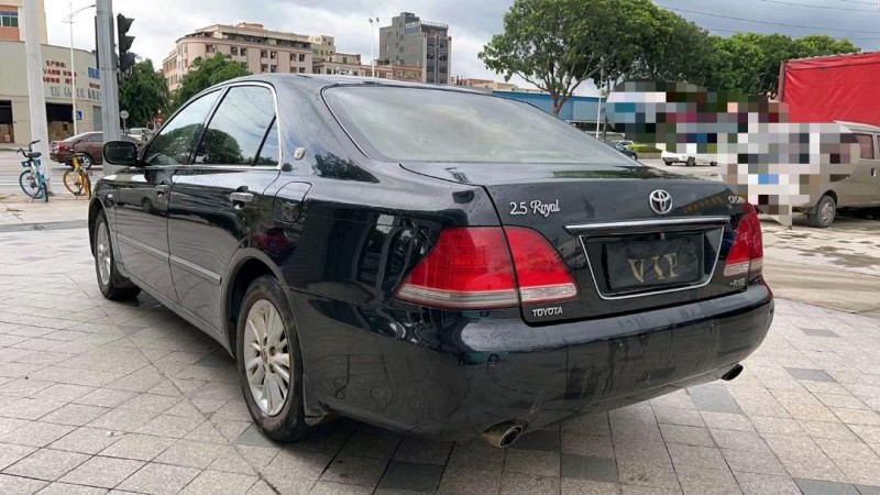 东莞06年丰田皇冠7