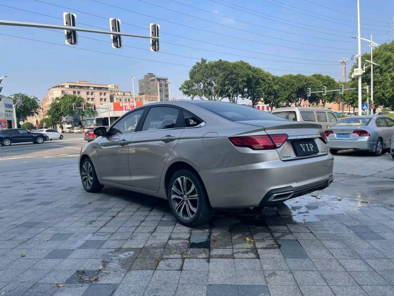 东莞18年吉利帝豪GL7