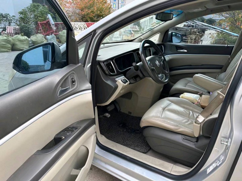 盐城13年别克GL87