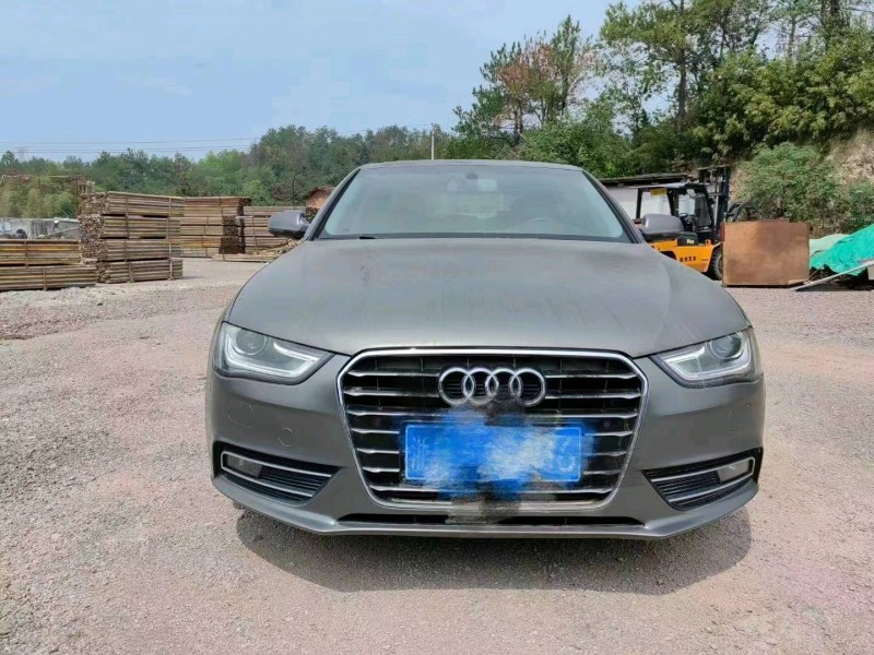 嘉兴15年奥迪A4L1