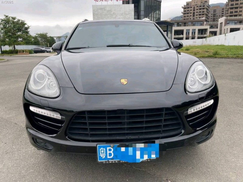 东莞14年保时捷卡宴1