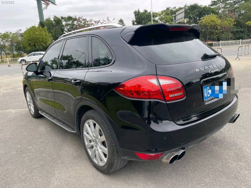 东莞14年保时捷卡宴9