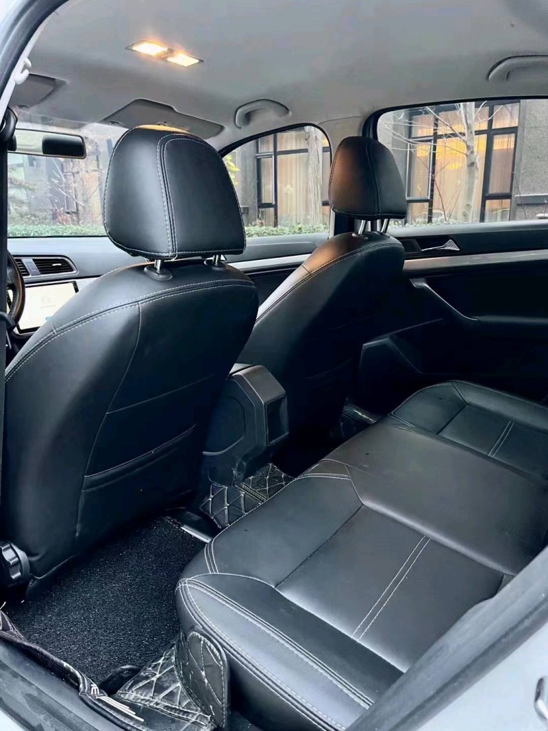 潍坊19年大众朗逸7