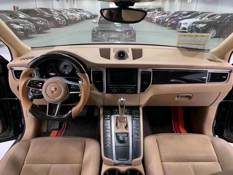 廊坊15年保时捷Macan6
