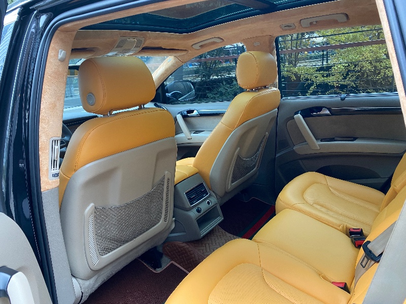 成都12年奥迪Q72