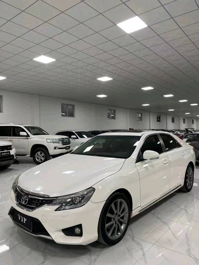 廊坊15年丰田锐志2