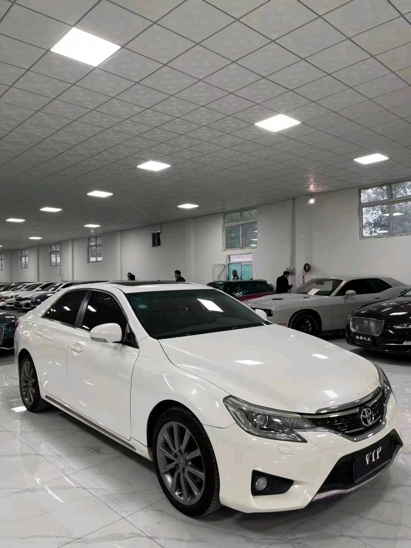 廊坊15年丰田锐志3