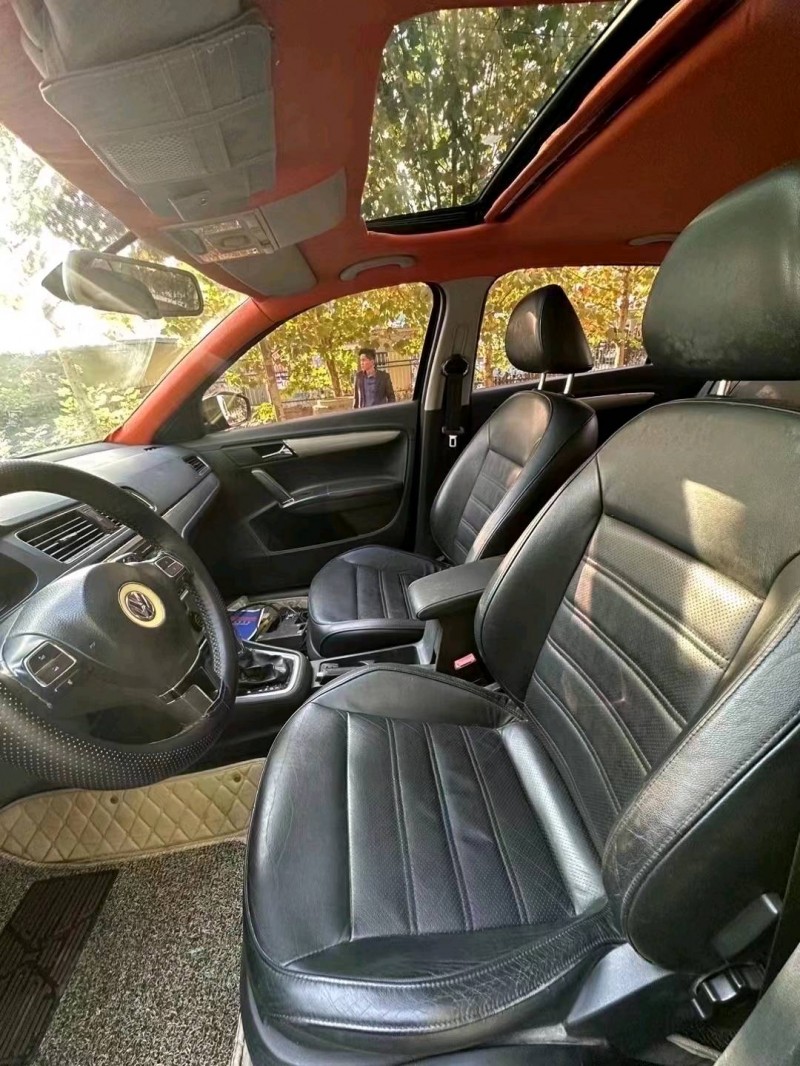 北京13年大众朗逸4