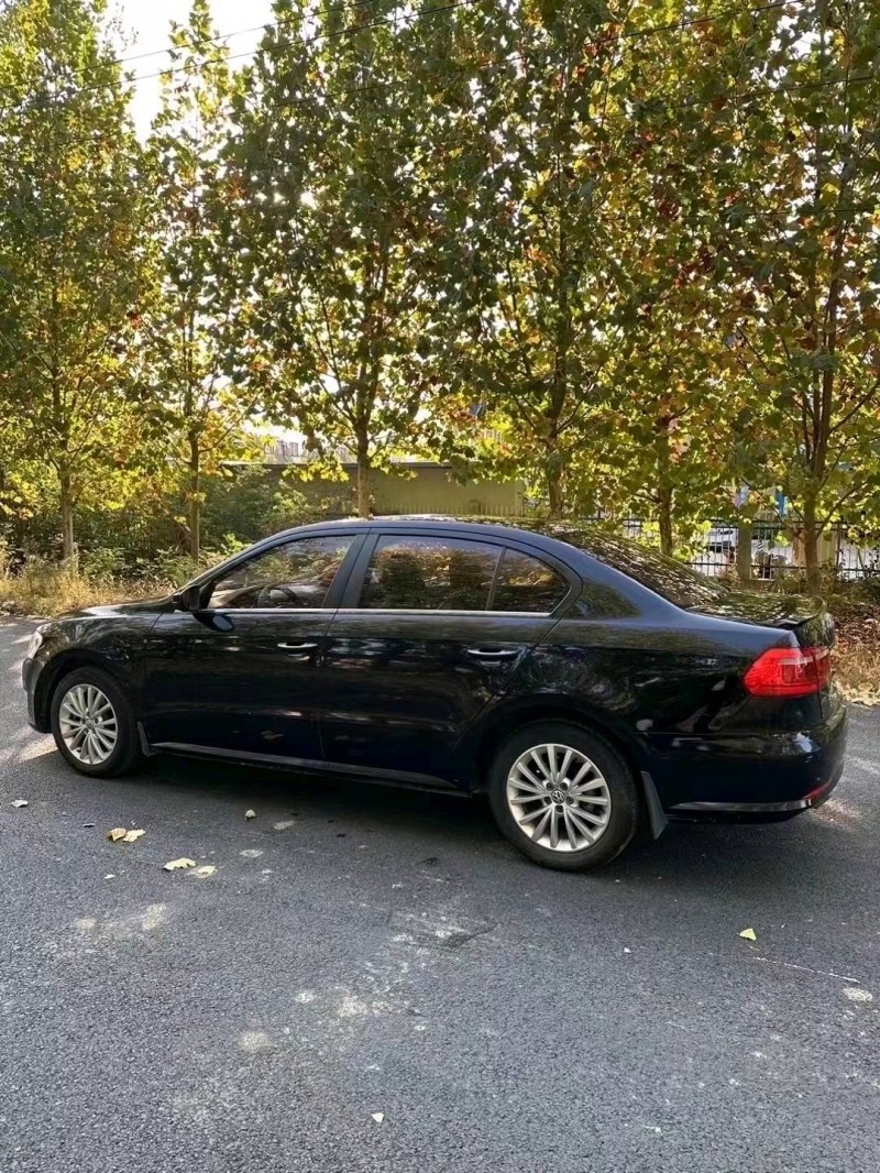 北京13年大众朗逸7