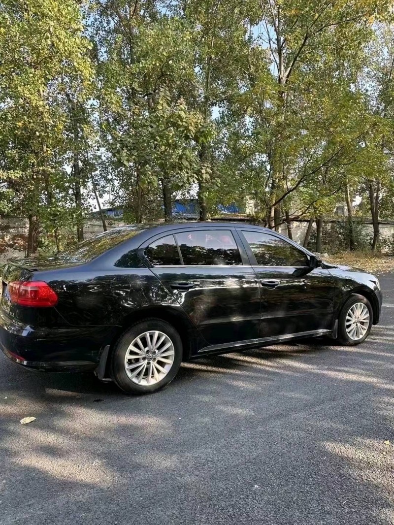 北京13年大众朗逸8